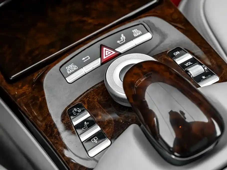 Mercedes-Benz S-Class AMG 2010 — фото 40
