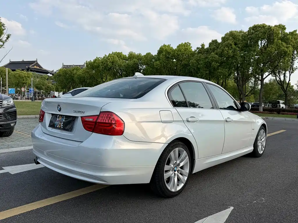BMW 3 Series 2012 — фото 13
