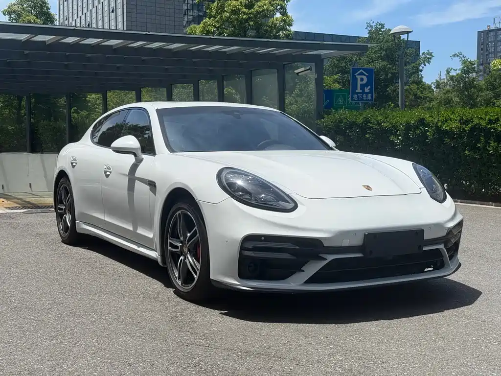 Porsche Panamera 2015 — фото 3