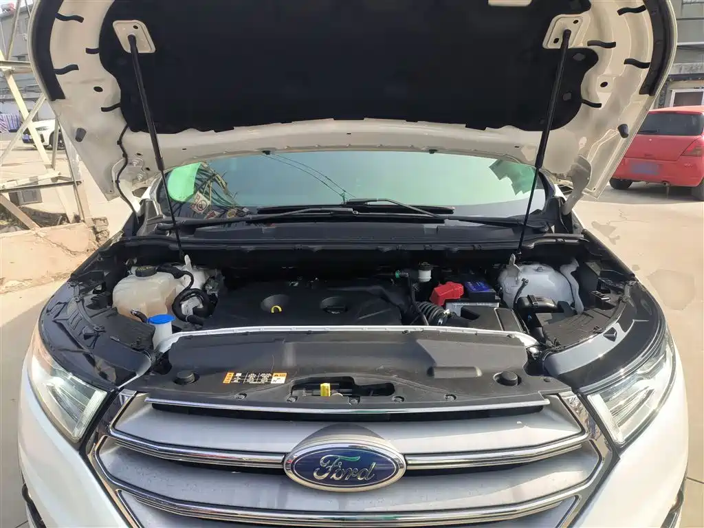 Ford Edge 2019 — фото 16