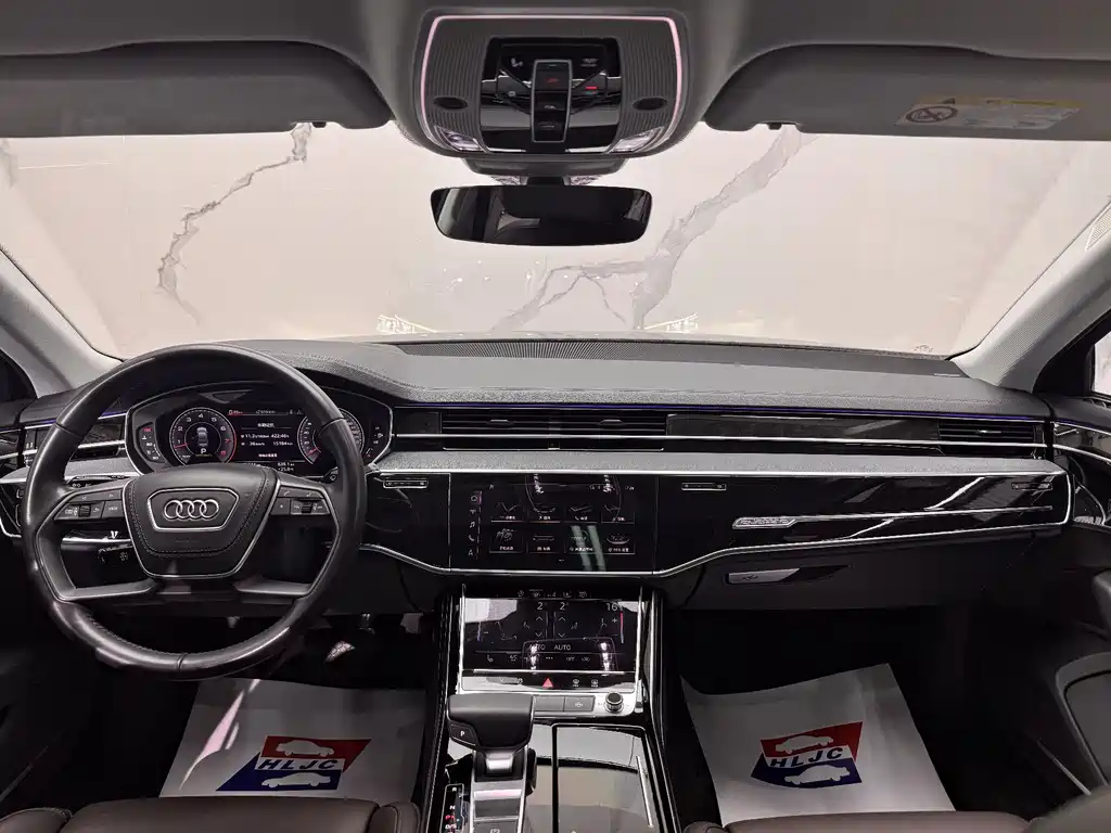 Audi A8 2018 — фото 9