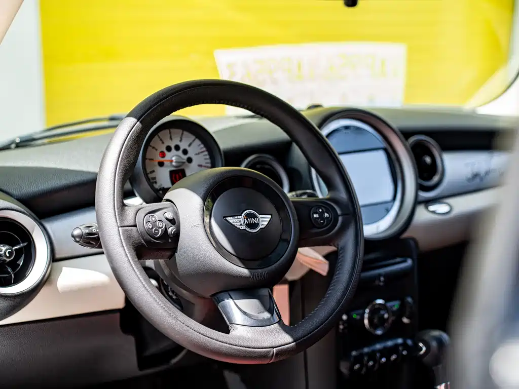 MINI Clubman 2013 — фото 13