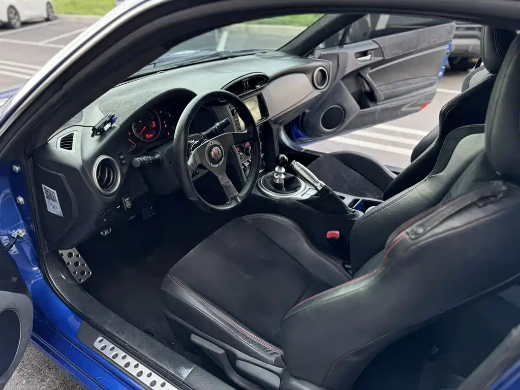 Subaru BRZ 2015 — фото 8
