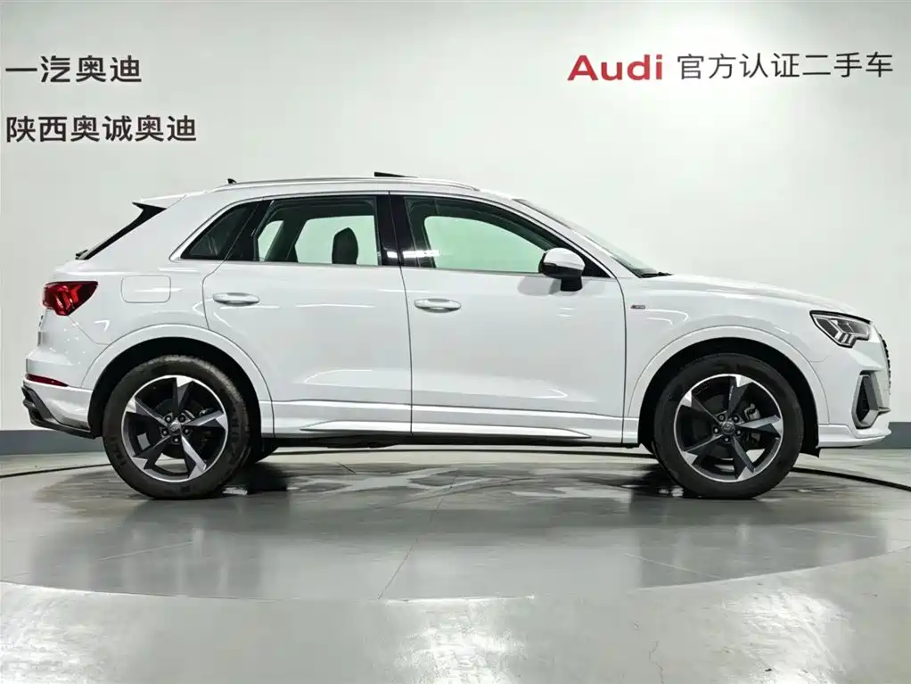 Audi Q3 2019 — фото 3
