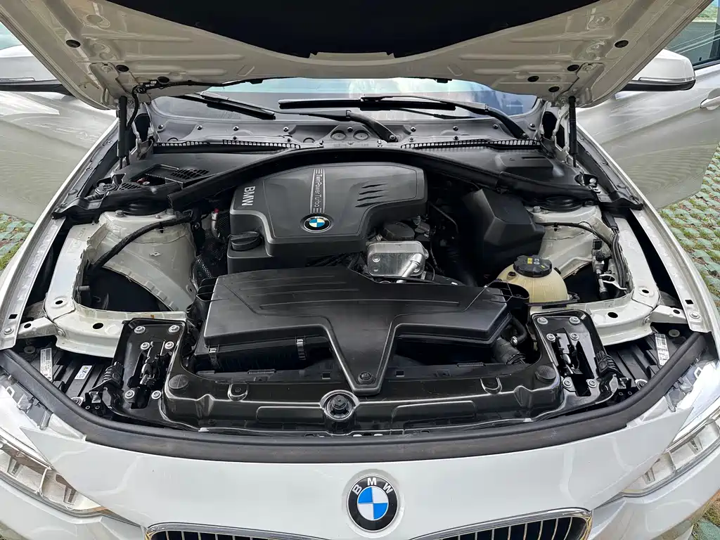 BMW 3 Series 2014 — фото 12