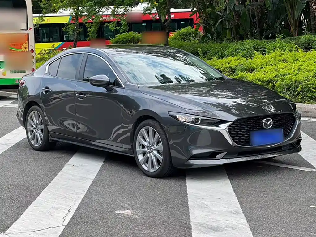 Mazda 3 Axela 2021 — фото 5