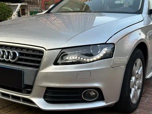 Audi A4L 2012