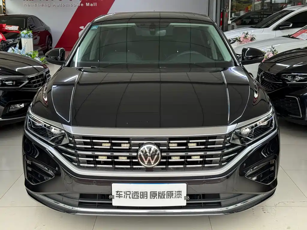 Volkswagen Passat 2023