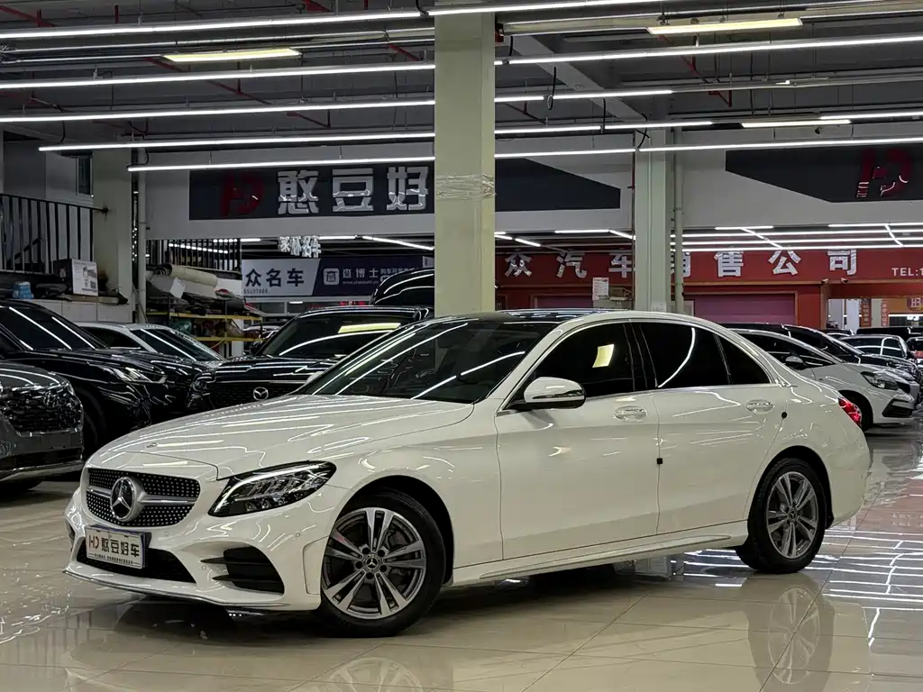 Mercedes-Benz C-Class 2021