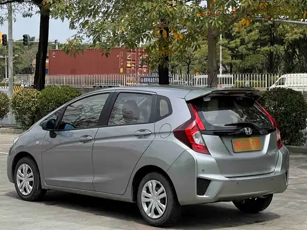 Honda Fit 2016
