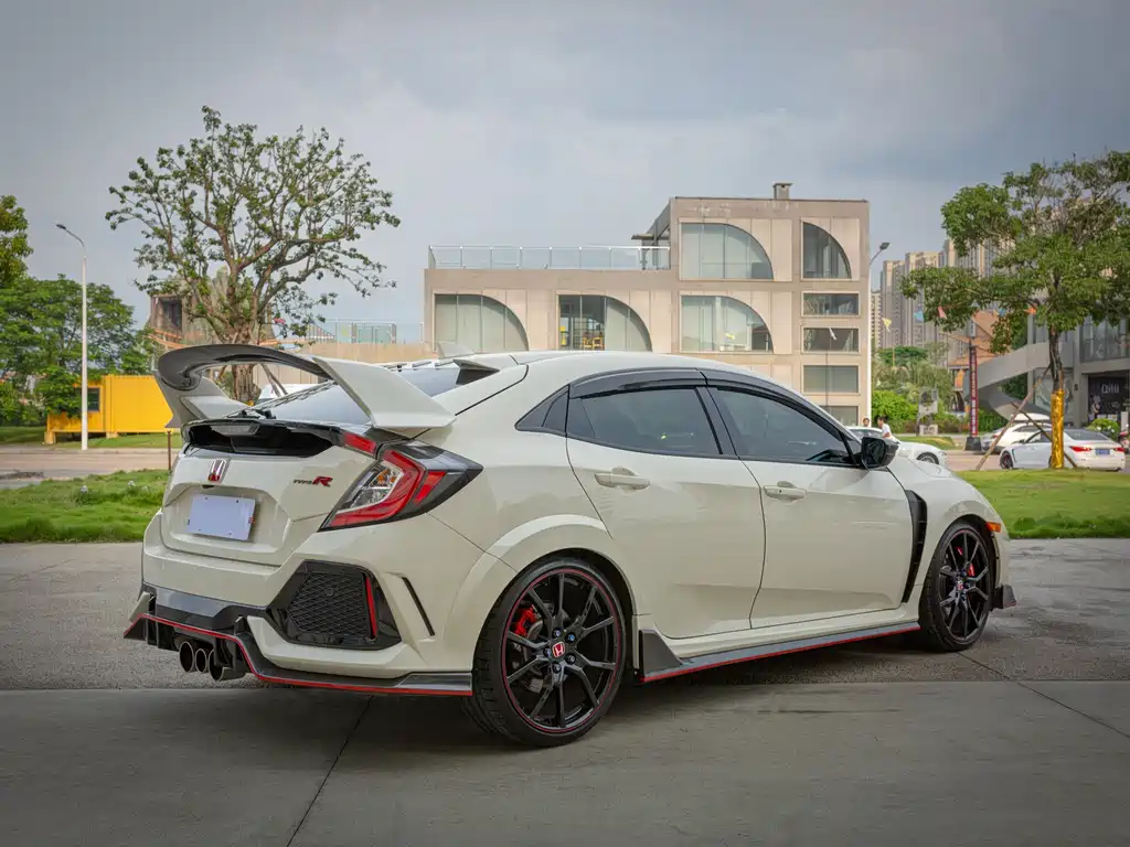 Honda Civic 2017 — фото 15