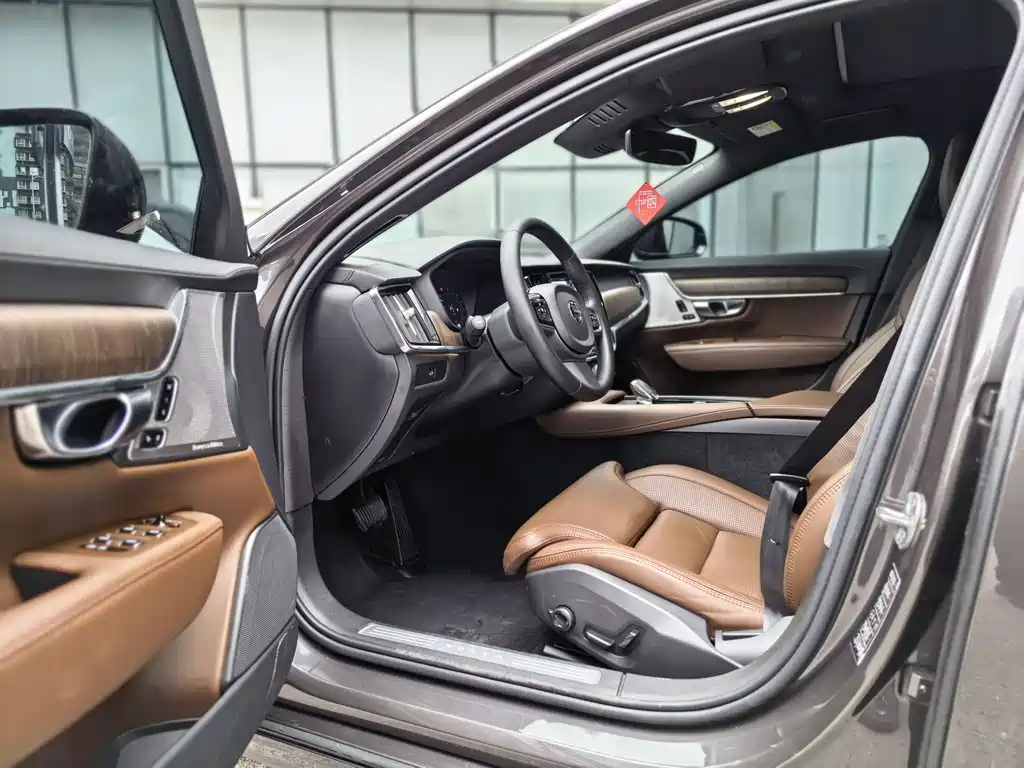 Volvo S90 2023 — фото 10