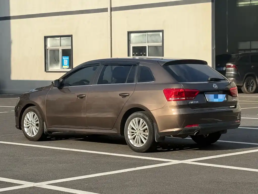 Volkswagen Gran Lavida 2015