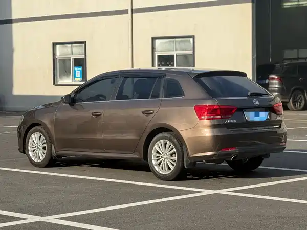 Volkswagen Gran Lavida 2015