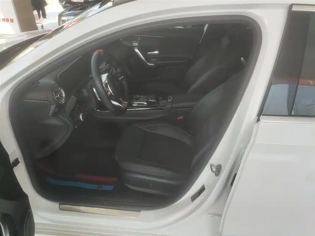 Mercedes-Benz A-Class 2020 — фото 15