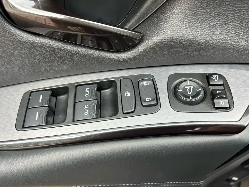 Acura CDX 2016 — фото 33