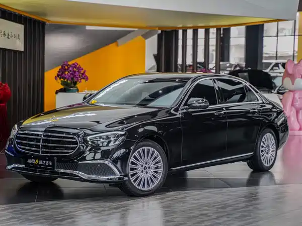 Mercedes-Benz E-Class 2023