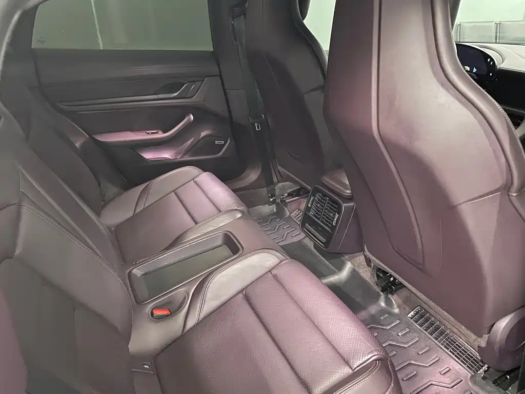 Porsche Taycan 2020