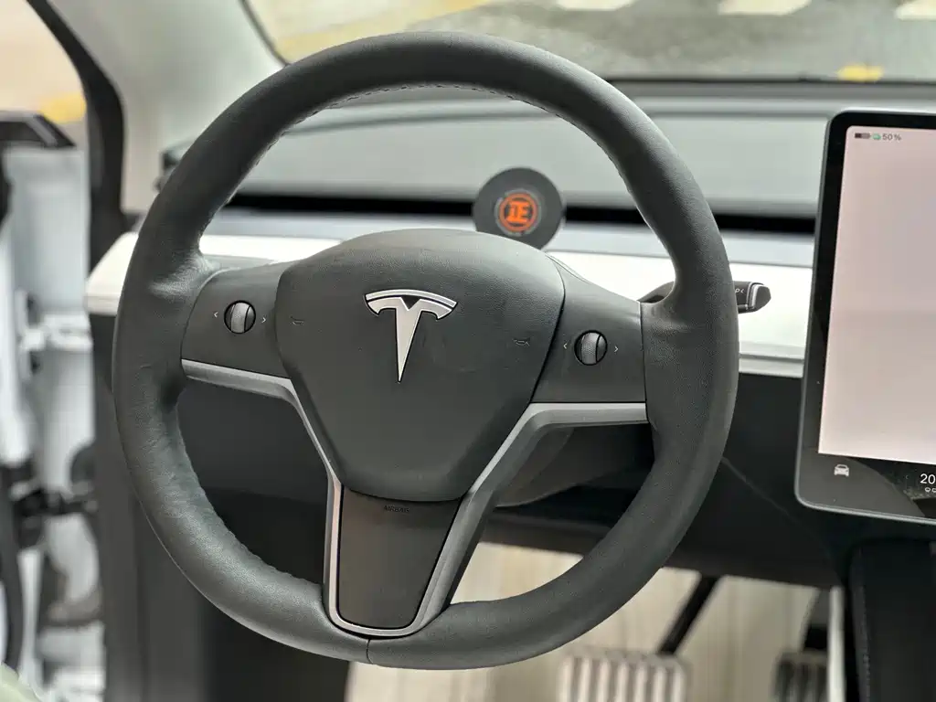 Tesla Model 3 2022 — фото 15