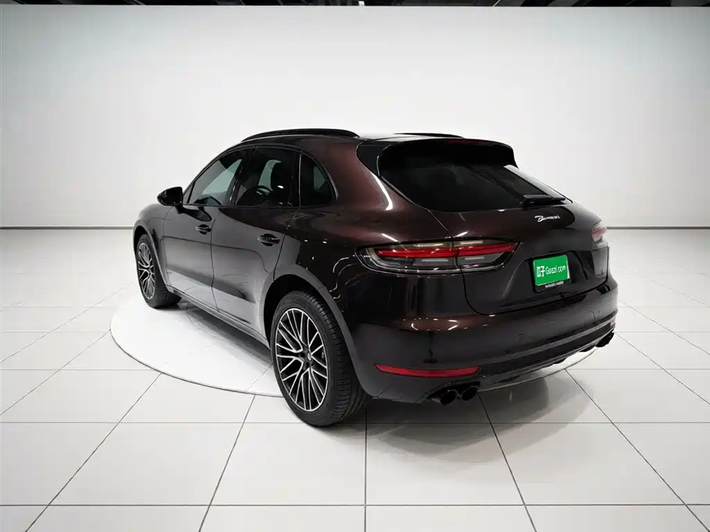 Porsche Macan 2021 — фото 4