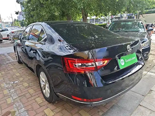Skoda Superb 2016