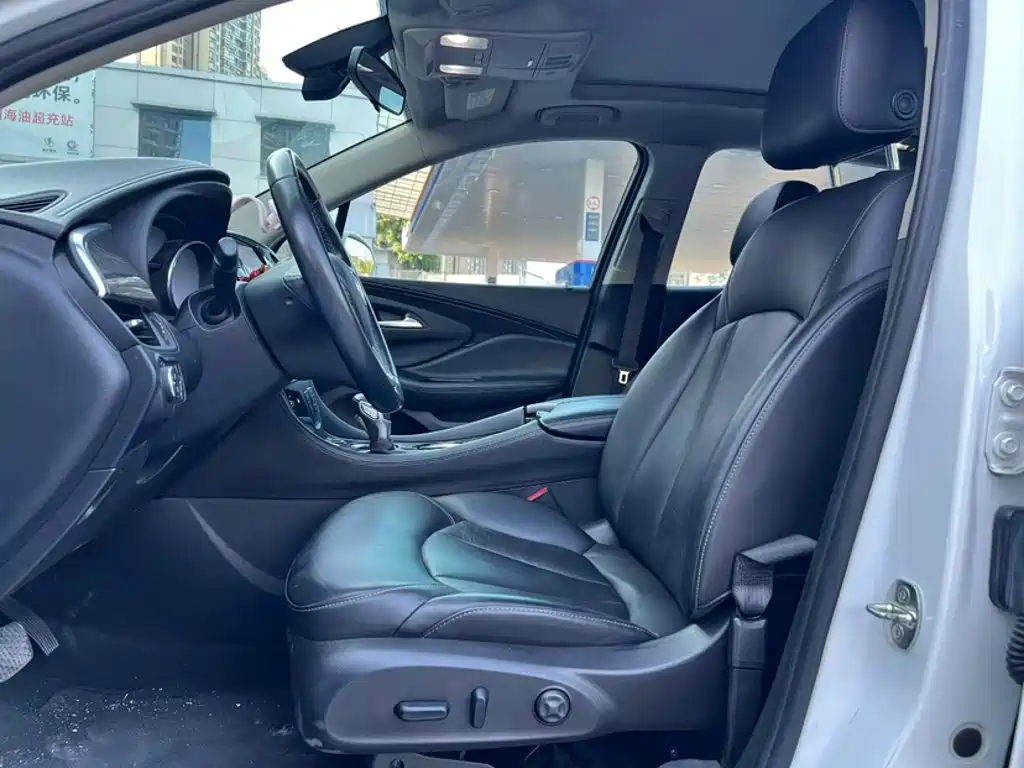 Buick Envision Plus 2018 — фото 12