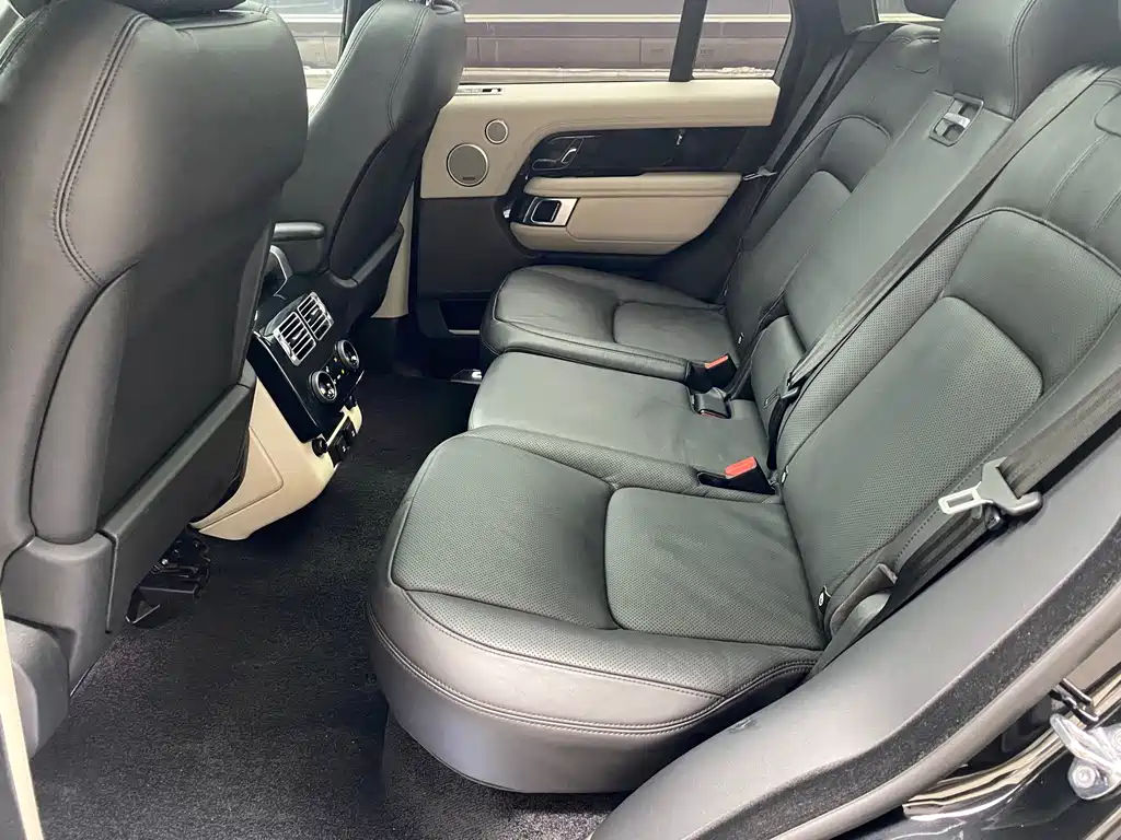 Land Rover Range Rover 2019 — фото 23