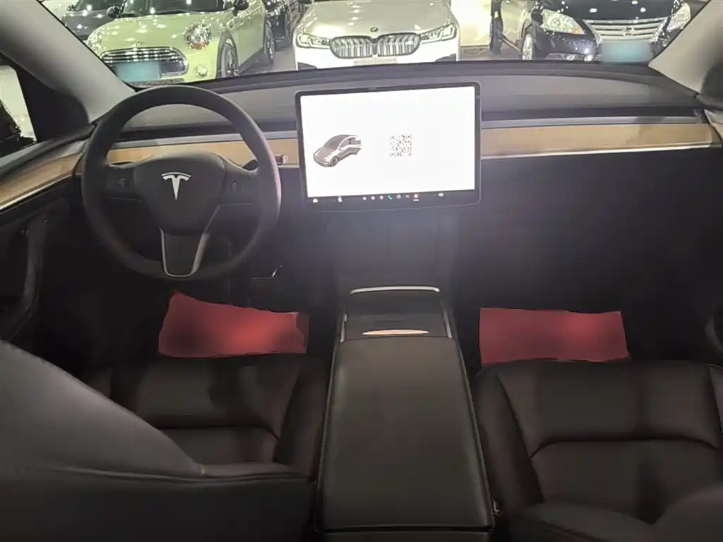 Tesla Model Y 2022 — фото 10