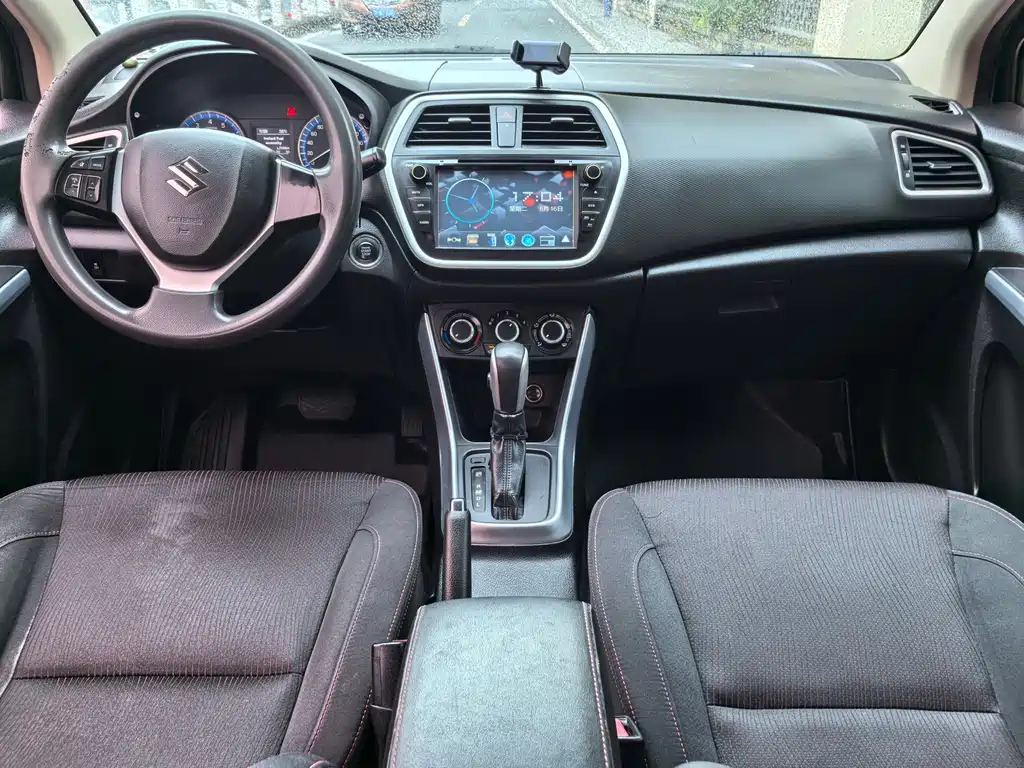 Suzuki S-Cross 2015 — фото 18