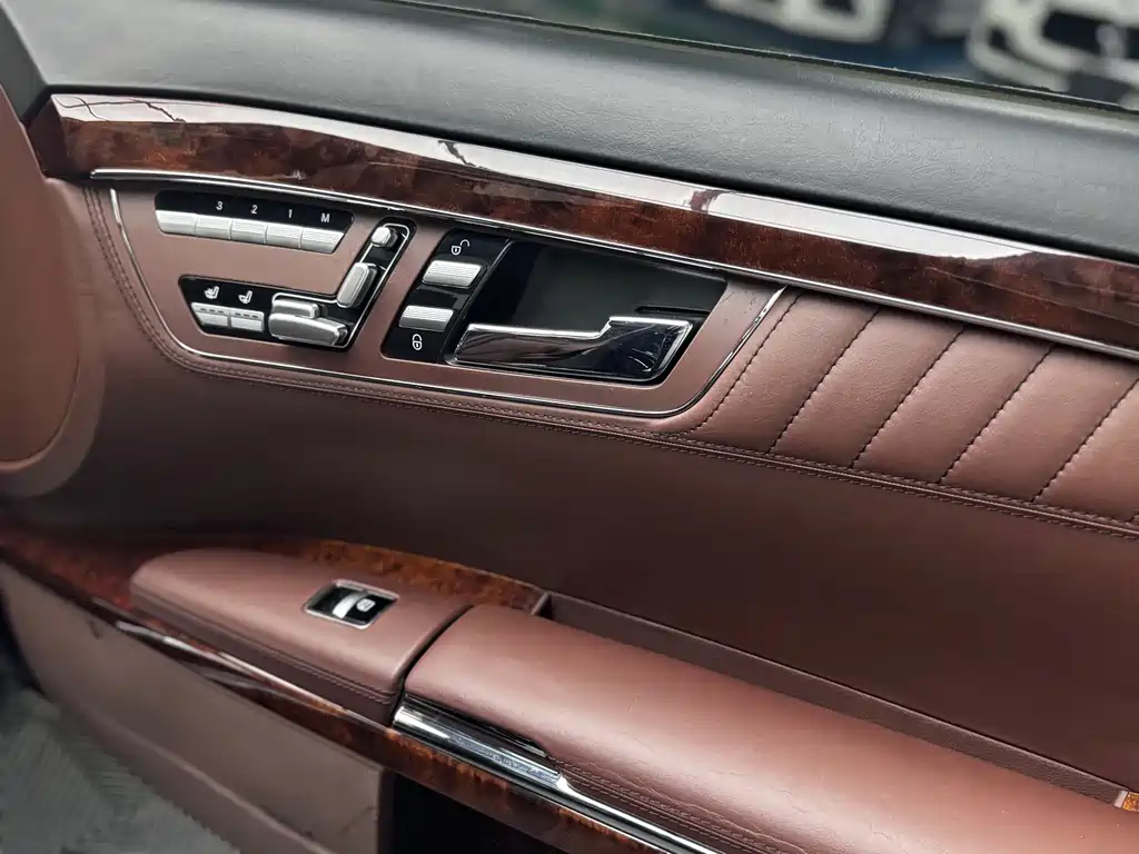 Mercedes-Benz S-Class 2012 — фото 16