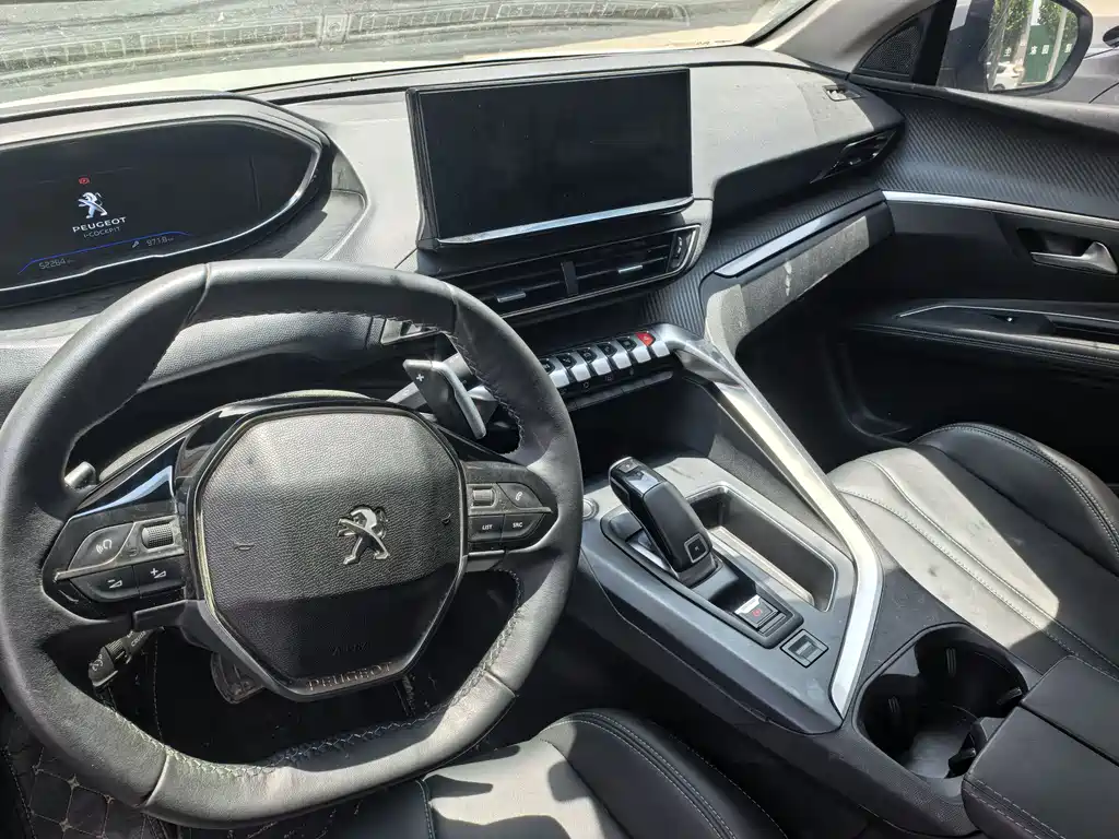 Peugeot 5008 2022 — фото 14