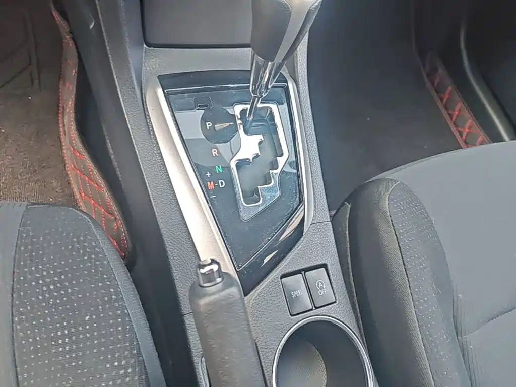 Toyota Corolla 2019 — фото 14