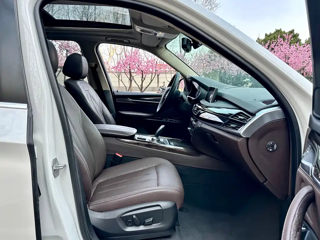 BMW X5 2016 — фото 15