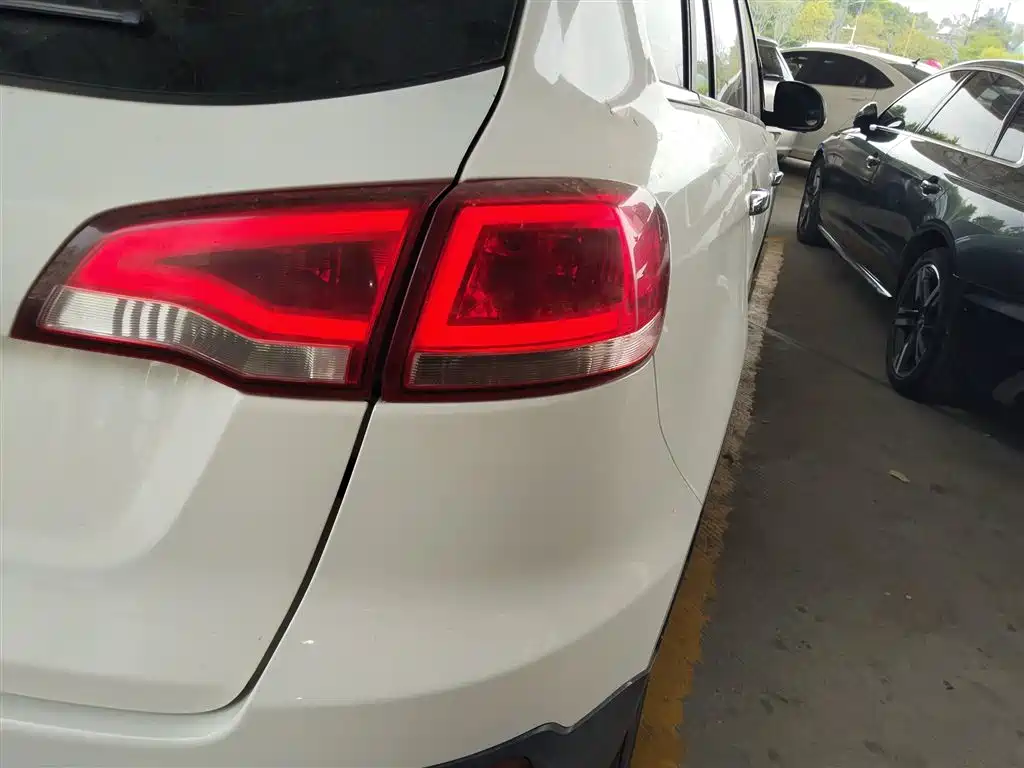 Zotye X5 2016 — фото 24