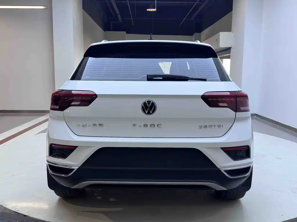 Volkswagen T-Roc 2023 — фото 6