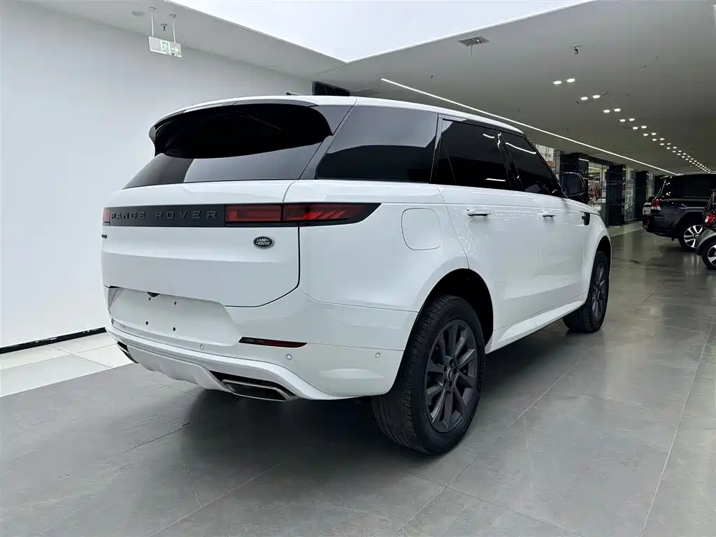 Land Rover Sport 2023 — фото 4