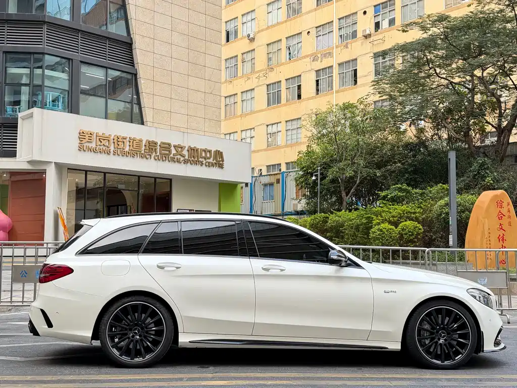 Mercedes-Benz C-Class AMG 2019 — фото 4