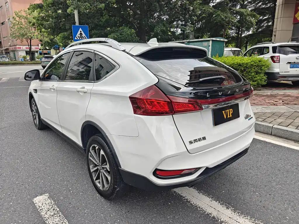 Luxgen U6 2018