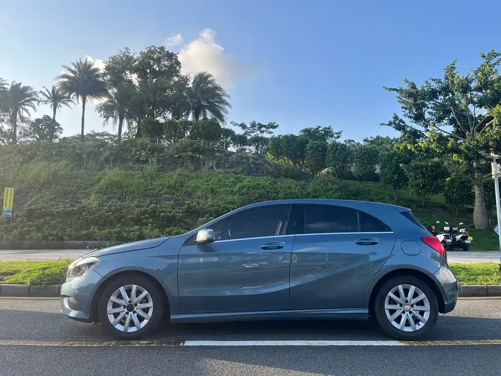 Mercedes-Benz A-Class 2014