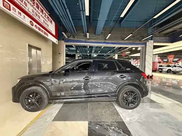 Audi Q2L 2022