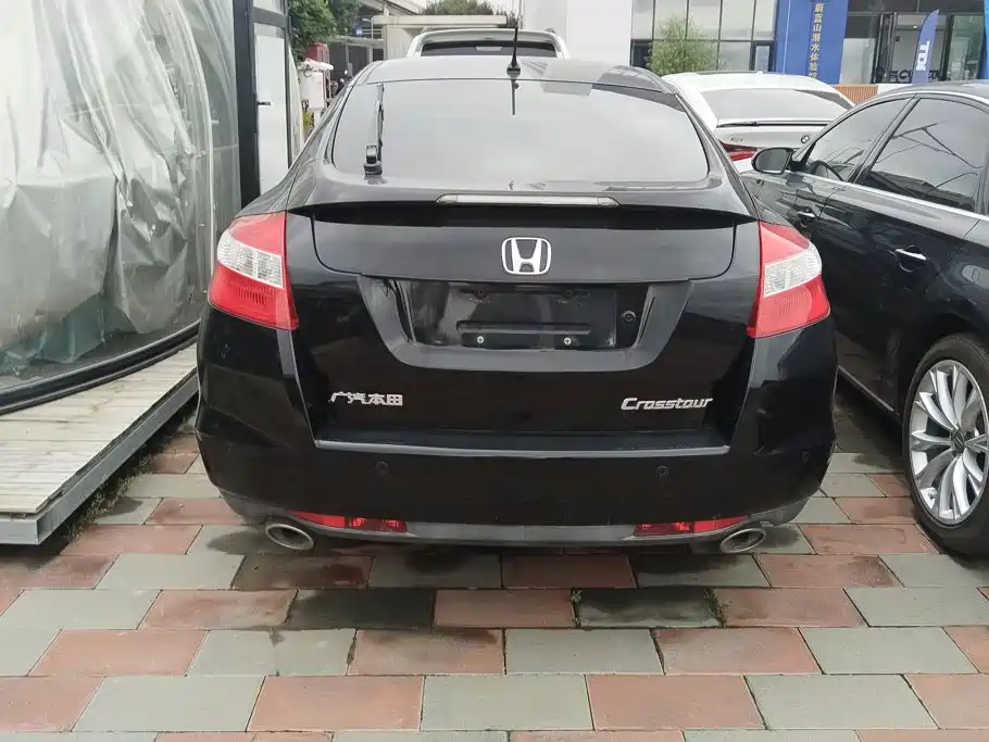 Honda Crosstour 2013 — фото 4