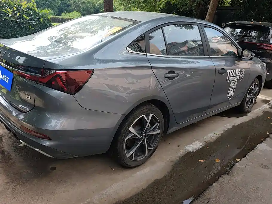 Roewe i5 2025
