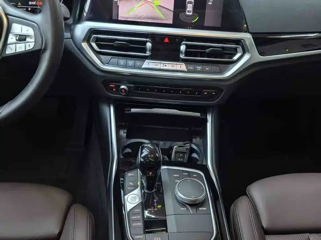 BMW 3 Series 2022 — фото 13