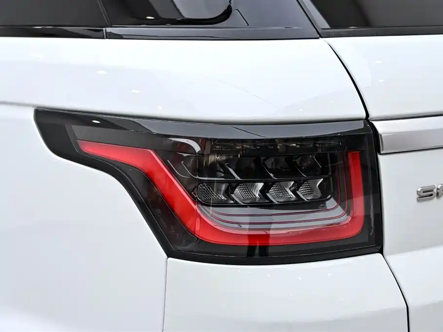 Land Rover Range Rover Sport New Energy 2018 — фото 10