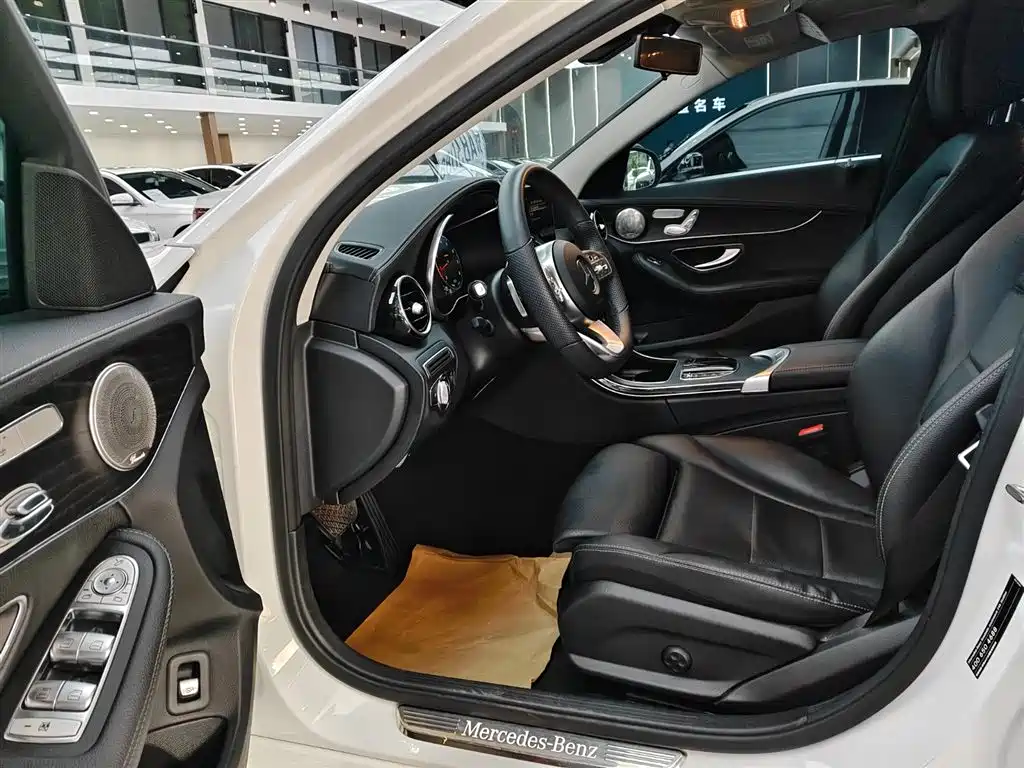 Mercedes-Benz C-Class 2019