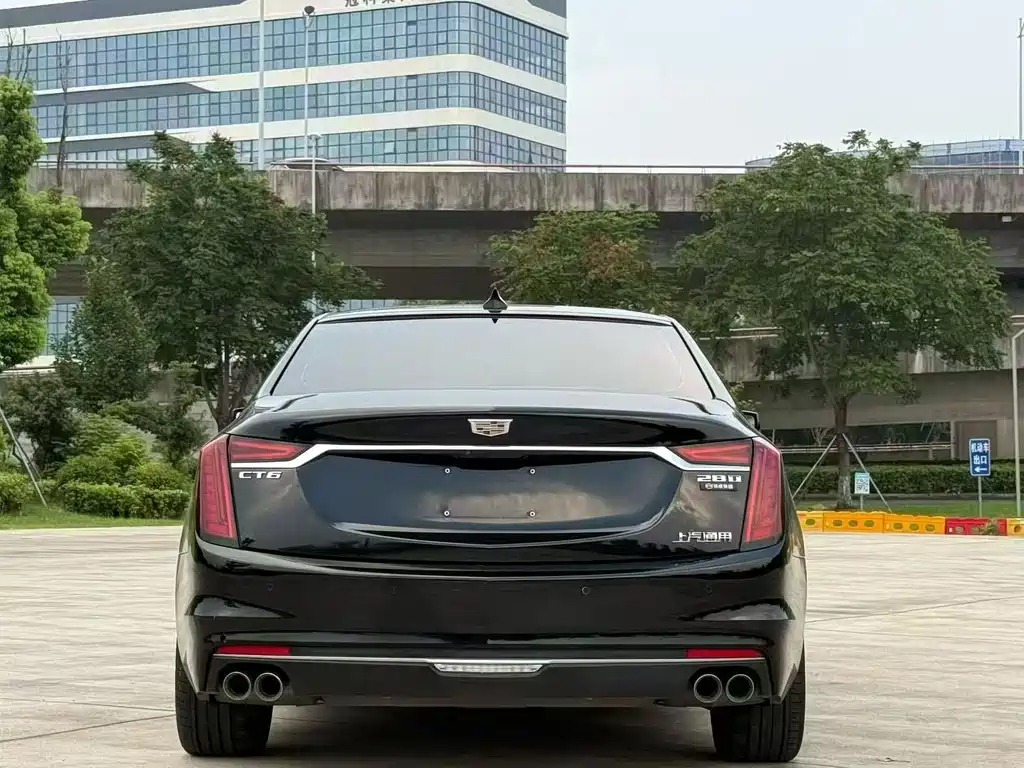 Cadillac CT6 2022 — фото 9