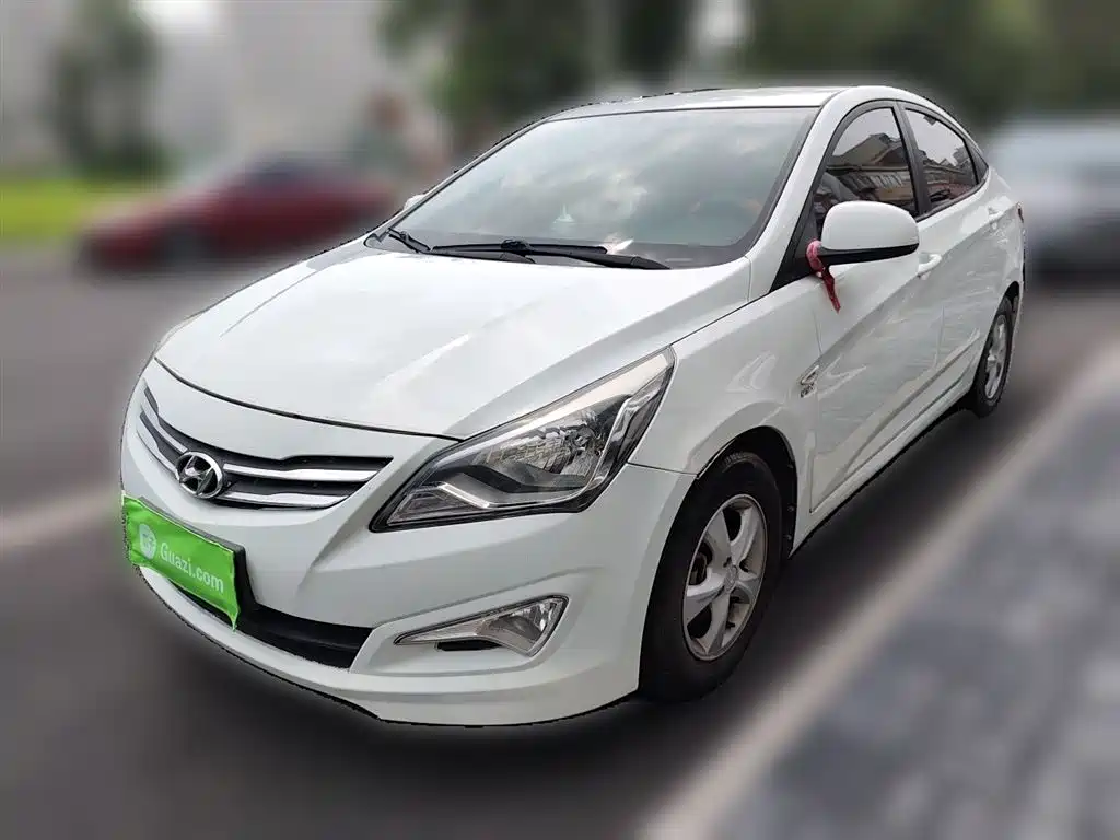 Hyundai Verna 2016