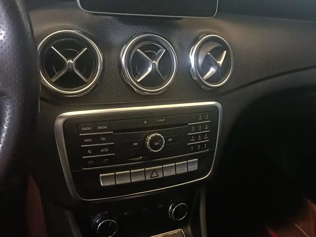 Mercedes-Benz GLA 2017 — фото 9