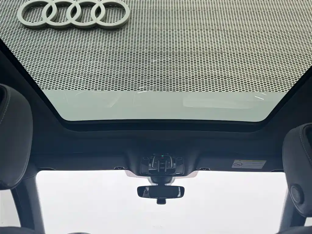 Audi Q5L 2024 — фото 7