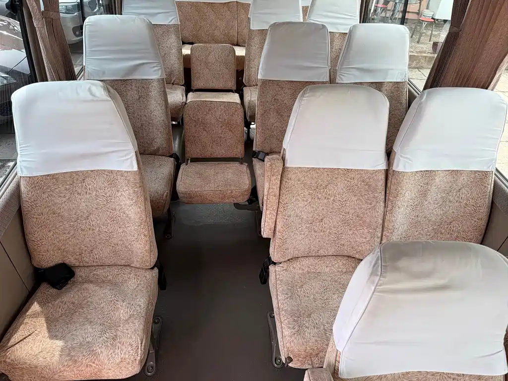 Toyota Coaster 2011 — фото 22